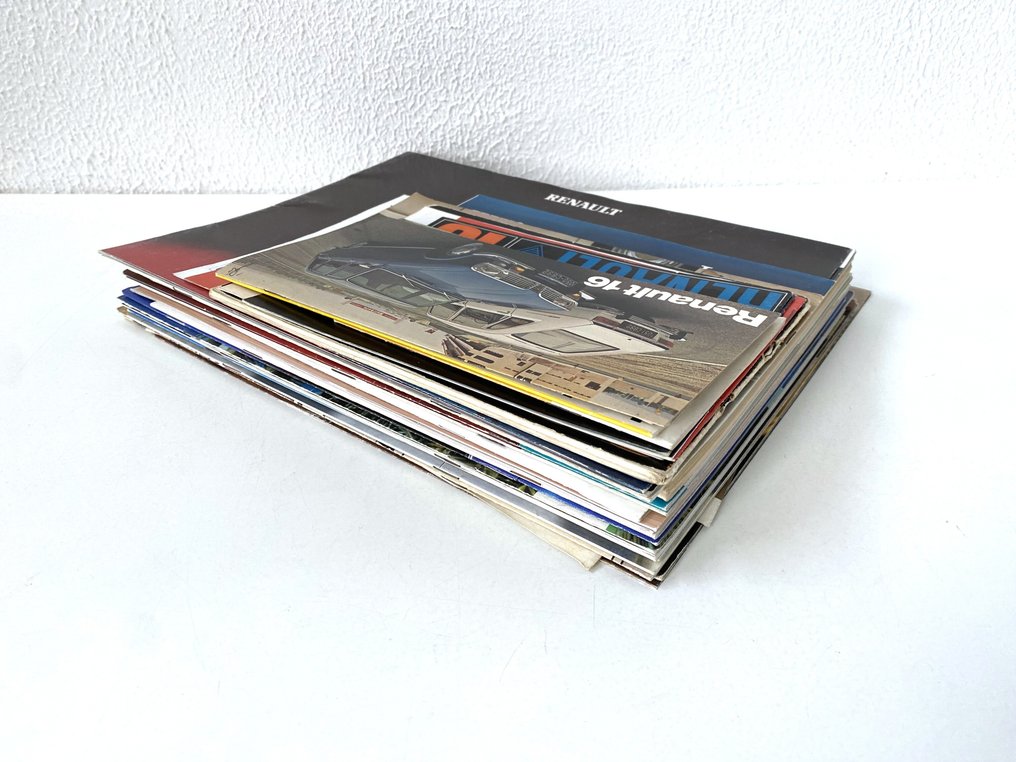 丰富的雷诺宣传册 - van 1960’s tm 1990’s #1.0