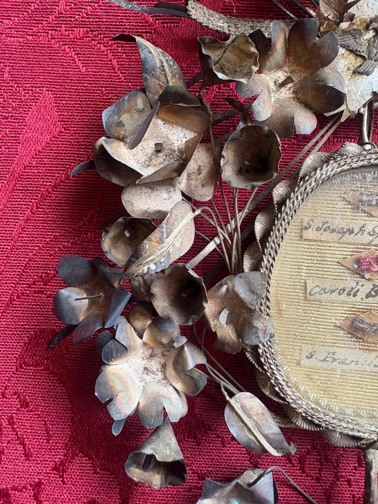 Reliquiario - Argento, Vetro, Tessuto - 1700-1750 - San Giuseppe Sposo, San Francesco D’Assisi e San Carlo Borromeo #4.3