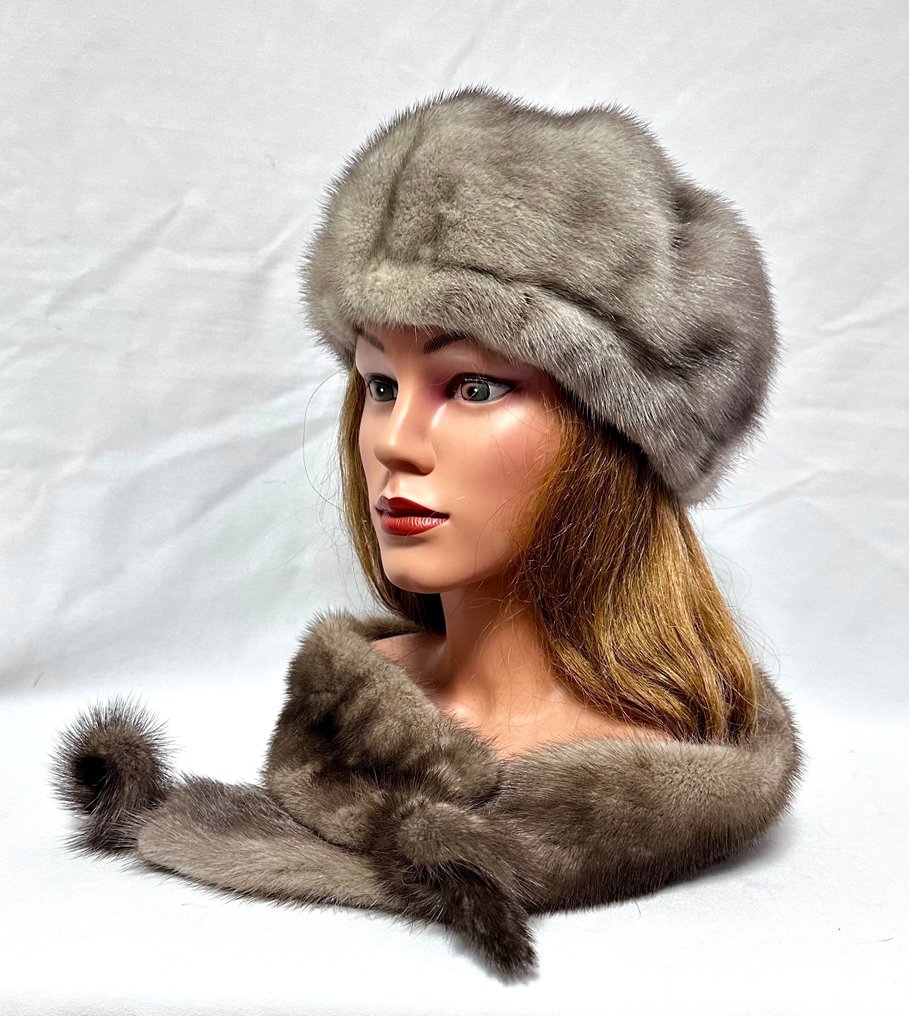 Artisan Furrier - Beanie (2) - Mink #2.1