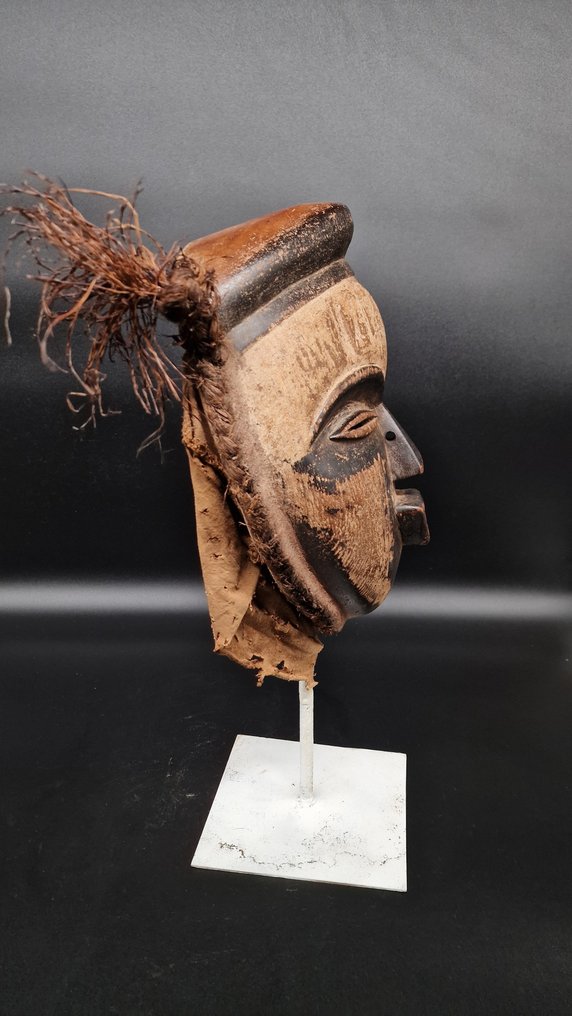 Υπέροχη μάσκα Mitsogo - Mitsogho - Γκαμπόν  (χωρίς τιμή ασφαλείας) #3.2