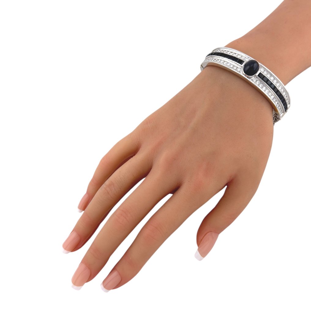 手镯 - 18K包金 独家18K白金4.50克拉钻石和9.65克拉蓝宝石手链, 白金 - 14.15ct. tw. 钻石 (天然) - 钻石 #1.0