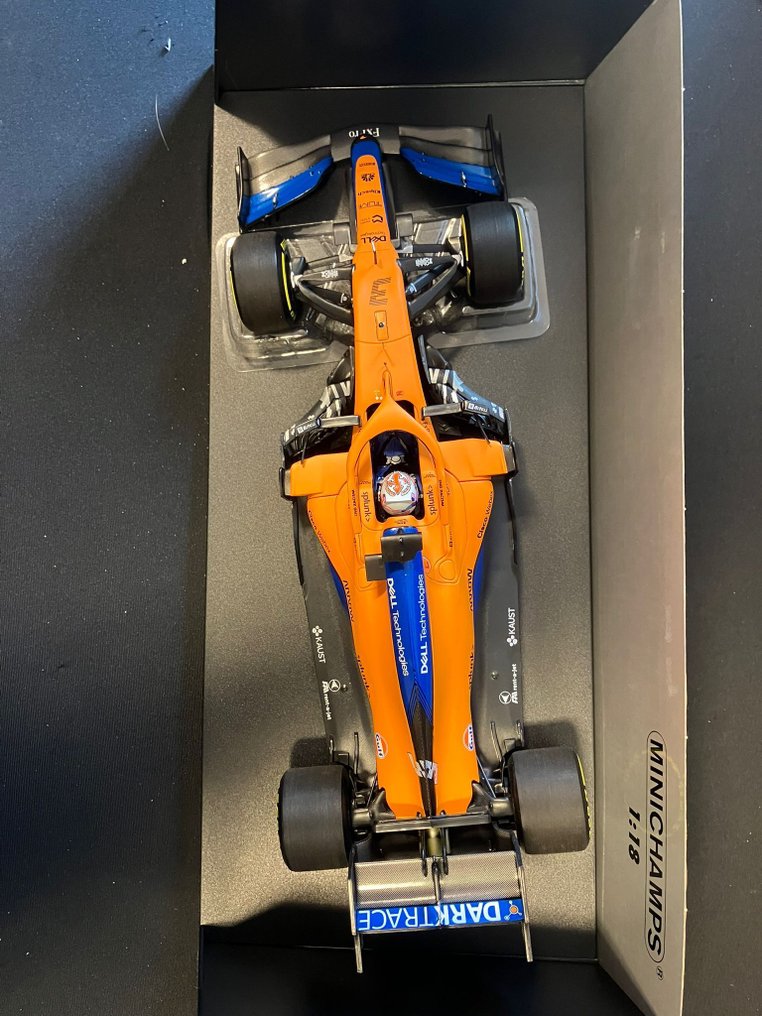 Minichamps 1:18 - Modell versenyautó - McLaren F1 Team MCL35M - Daniel Ricciardo - Bahrain GP 2021 #3.2