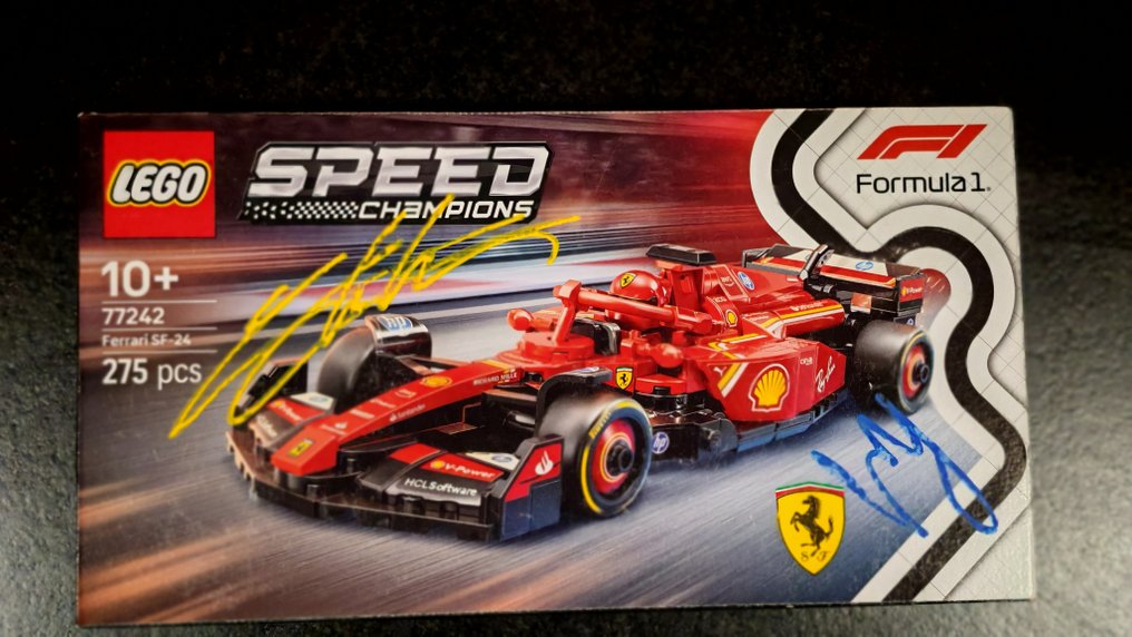 Ferrari - Formula 1 - Charles Leclerc et Carlos Saintz - 2025 - Esemény emléktárgyak #1.0