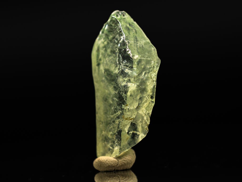 Livlig Smaragd Lysende Emerald Calcite Ingen minstepris • 33,15 ct - Høyde: 38 mm - Bredde: 18 mm- 6.63 g - (1) #4.3