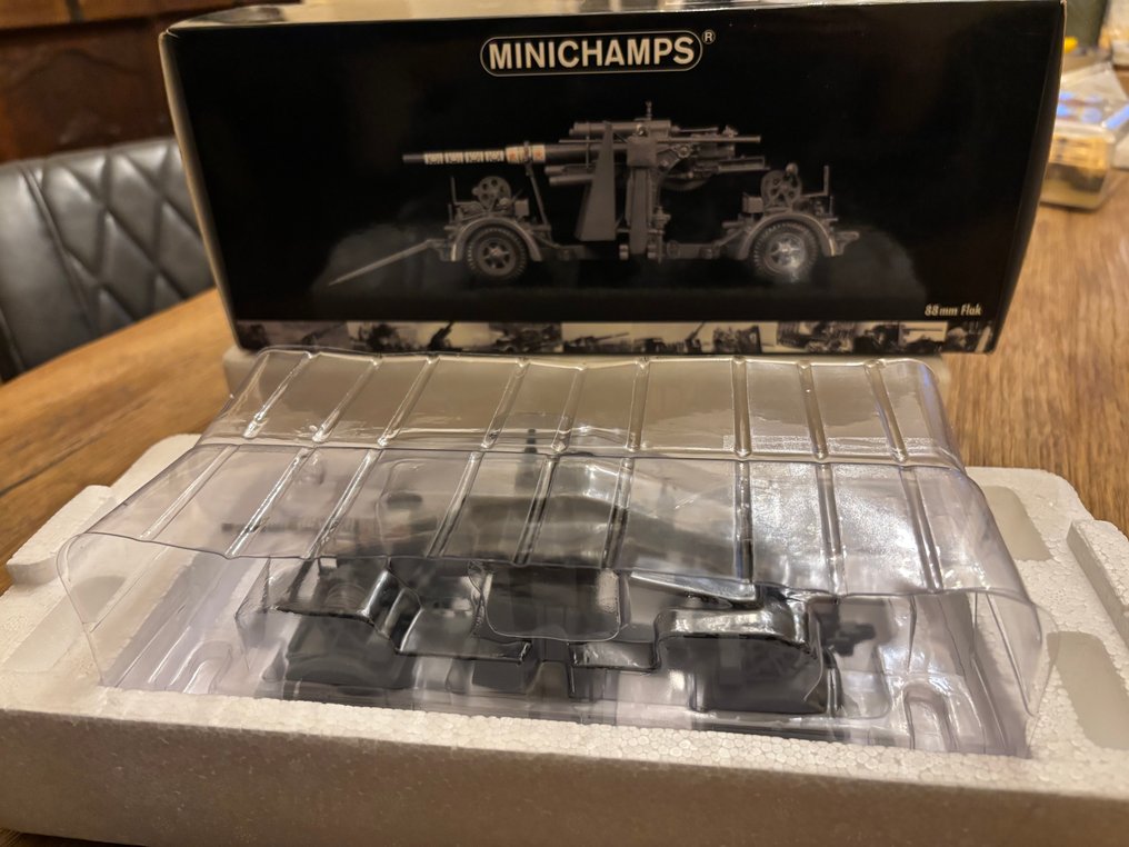 1:35 - Model pojazdu wojskowego - Minichamps 88mm Flak #1.0
