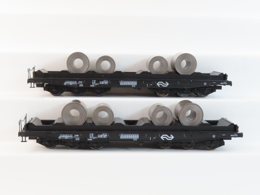 Roco H0 - 46554 - Vagão de carga de modelismo ferroviário (2) - 2x de 6 eixos veículos de transporte pesado do tipo Sahmms, cada um com 4 rolos de aço. - NS #1.0