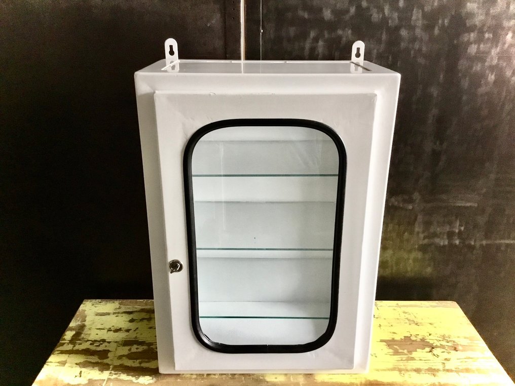 Kabinet - Fém - Fém orvosi szekrény #4.3