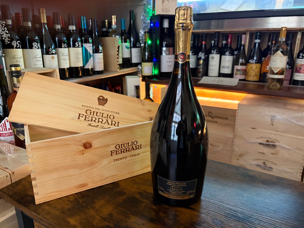 2010 Cantine Ferrari, Giulio Ferrari Riserva del Fondatore - Τρεντίνο, Τρεντίνο-Άλτο Άντιτζε - 1 Magnum (1,5 L) #2.1