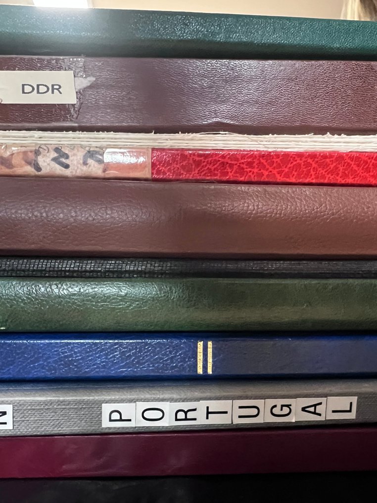 Verden - Utforsker verden i ni album #1.0