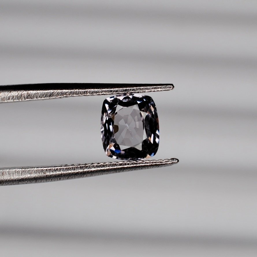 Nincs minimálár - 1 pcs Szürke, Ibolya Spinell - 1.19 ct - Nemzetközi Gemmológiai Intézet (IGI) #1.0