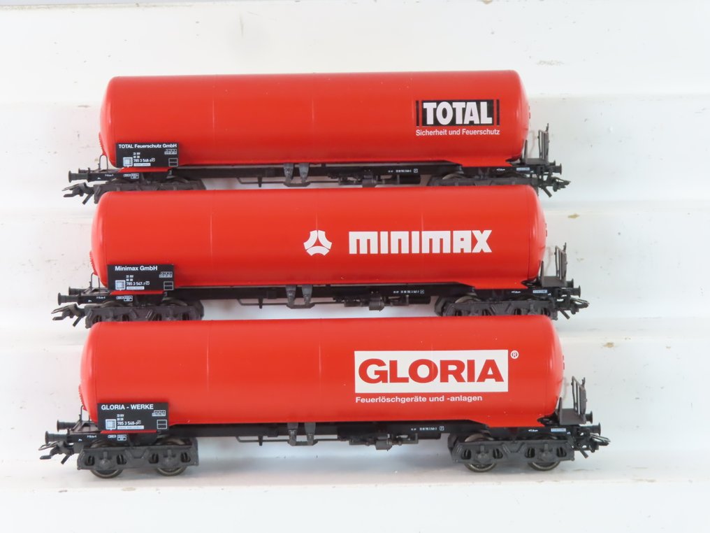 Märklin H0 - 4519 - Σετ τρένου μοντελισμού μεταφοράς εμπορευμάτων (1) - Σετ τριών ειδών φορτηγών αυτοκινήτων με 4-άξονες καμινάδες με επιγραφή «Gloria», «Minimax» και - DB #1.0