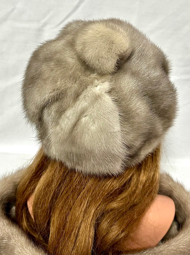Artisan Furrier - Beanie (2) - Mink #4.3