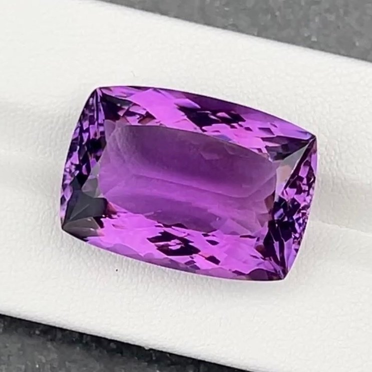 Ingen reservasjonspris Lilla Ametyst - 31.56 ct - Internasjonal forening for fargede edelstener (ICA GemLab) #3.2