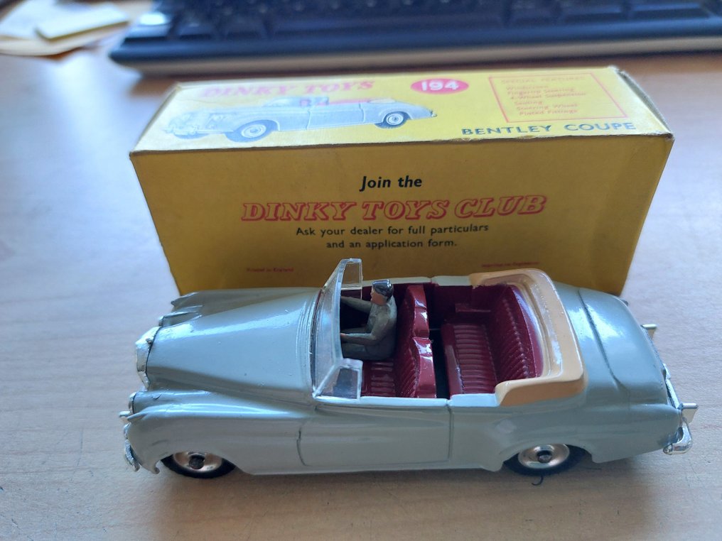 Dinky Toys 1:43 - Modellbil - Dinky Toys 194 Bentley Coupe, Boxed #1.0
