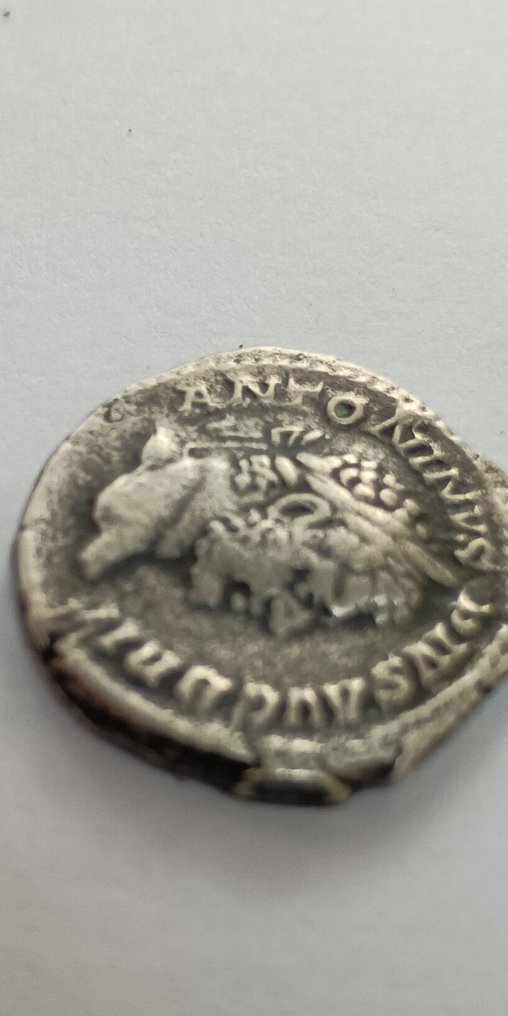 Empire romain. Caracalla (198-217 apr. J.-C.). Denarius - Libertas (Sans prix de réserve) #3.2