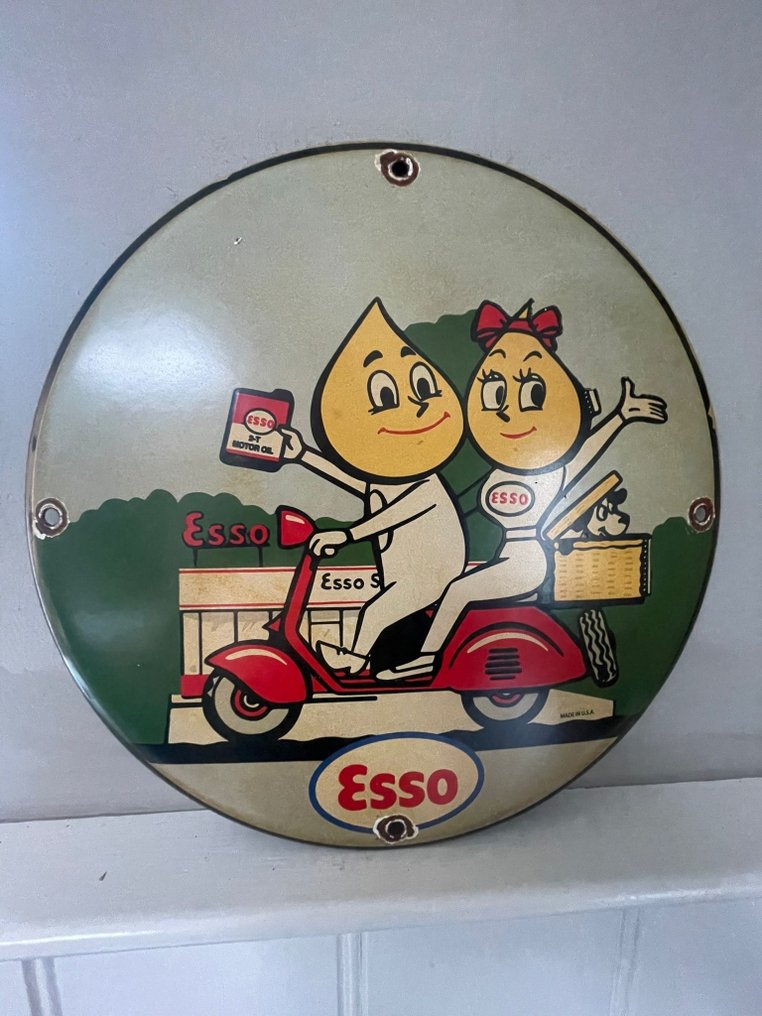 Πινακίδα διαφήμισης με επίστρωση email – Esso – Χαρούμενη οδήγηση, φιγούρες σε σκούτερ, στρογγυλό, - Εμαγιέ πινακίδα - Σμάλτο #1.0