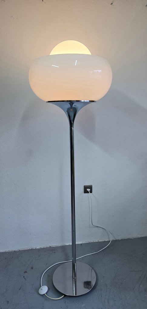 Meblo - Harvey Guzzini - Floor lamp - Jadran - Opaline glass, Acrylic - Guzzini Meblo Jadran #1.0