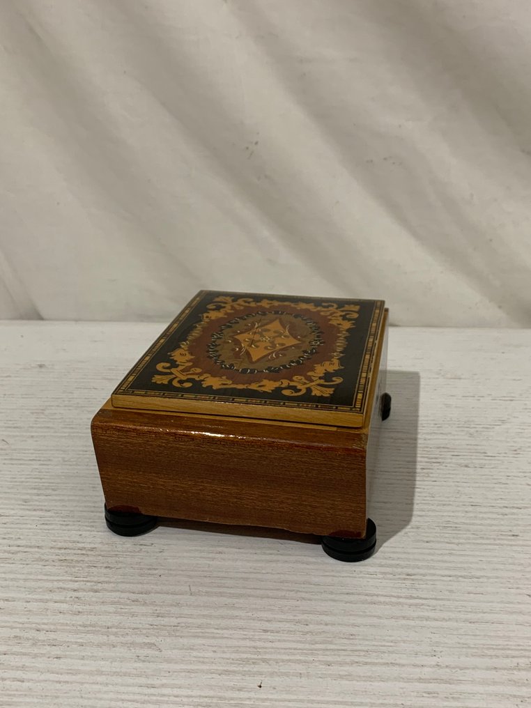 八音盒 - 意大利 - 1960-1970 - 钟琴配有内饰 #4.3