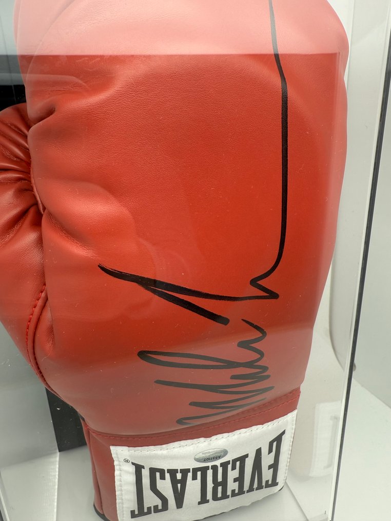 Boxing - Mike Tyson - Boxing glove #4.3