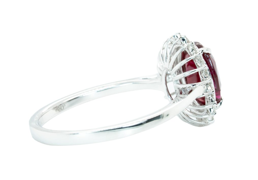 戒指 - 14 克拉 白金, 无热强烈红 -  2.03ct. tw. 紅寶石 - 鉆石 - 0.20克拉 #3.2