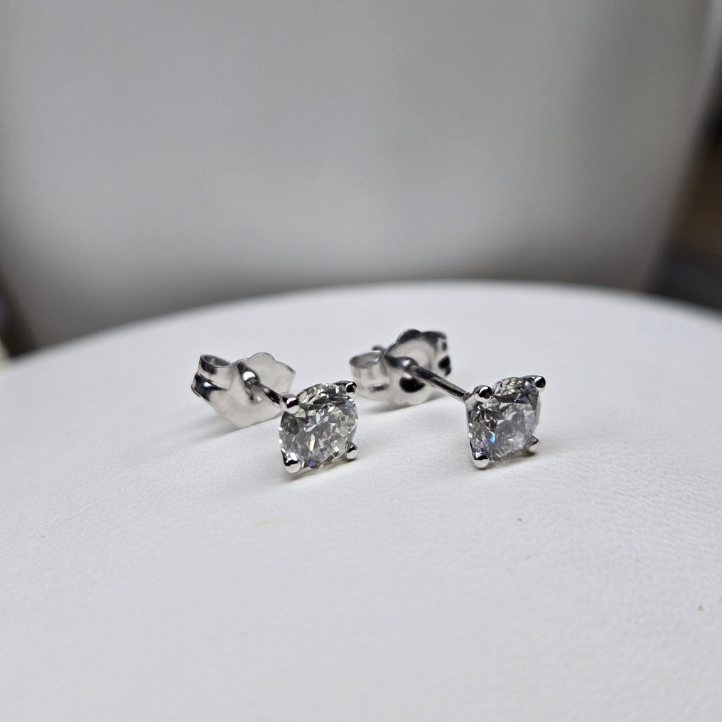 小型钉状耳环 - 14K包金 白金 -  0.82ct. tw. 钻石 (天然)  #1.0