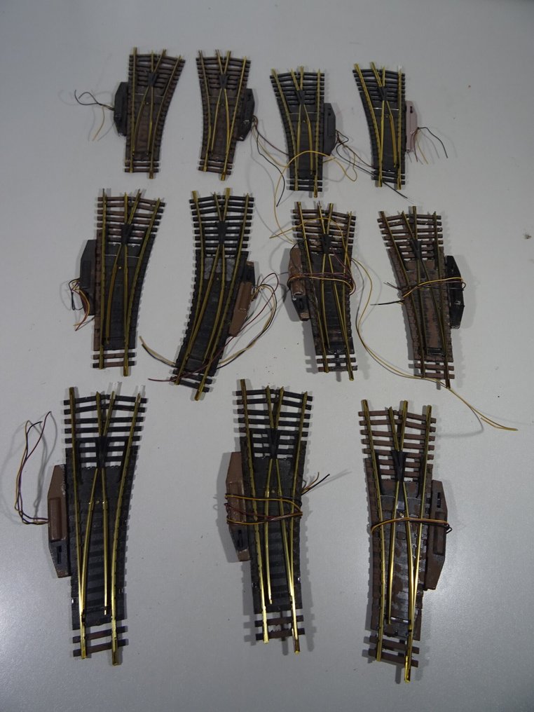 Fleischmann H0 - Tågset (11) - 11 växlar med elektrisk drivning #1.0