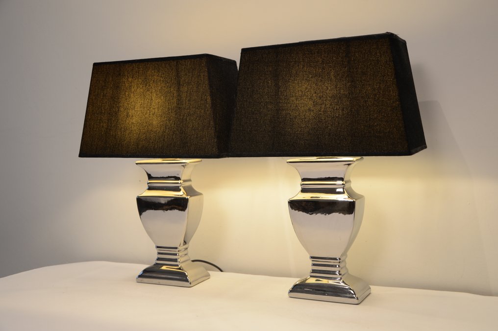 Lámpara de sobremesa (2) - Par de lámparas de mesa con temática de castillo - Cerámica, Cromado, Lino #1.0