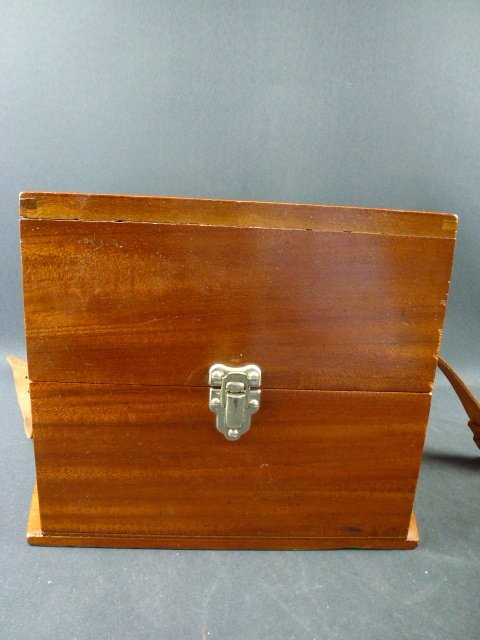 Ρολόι - Thomas Russel & Sons Ltd. 30 & 32 Slaterstreet Liverpool. - Ξύλο, Ορείχαλκος - 1910-1920 - ναυτικό χρονομετρικό με εξωτερικό κουτί. #3.2