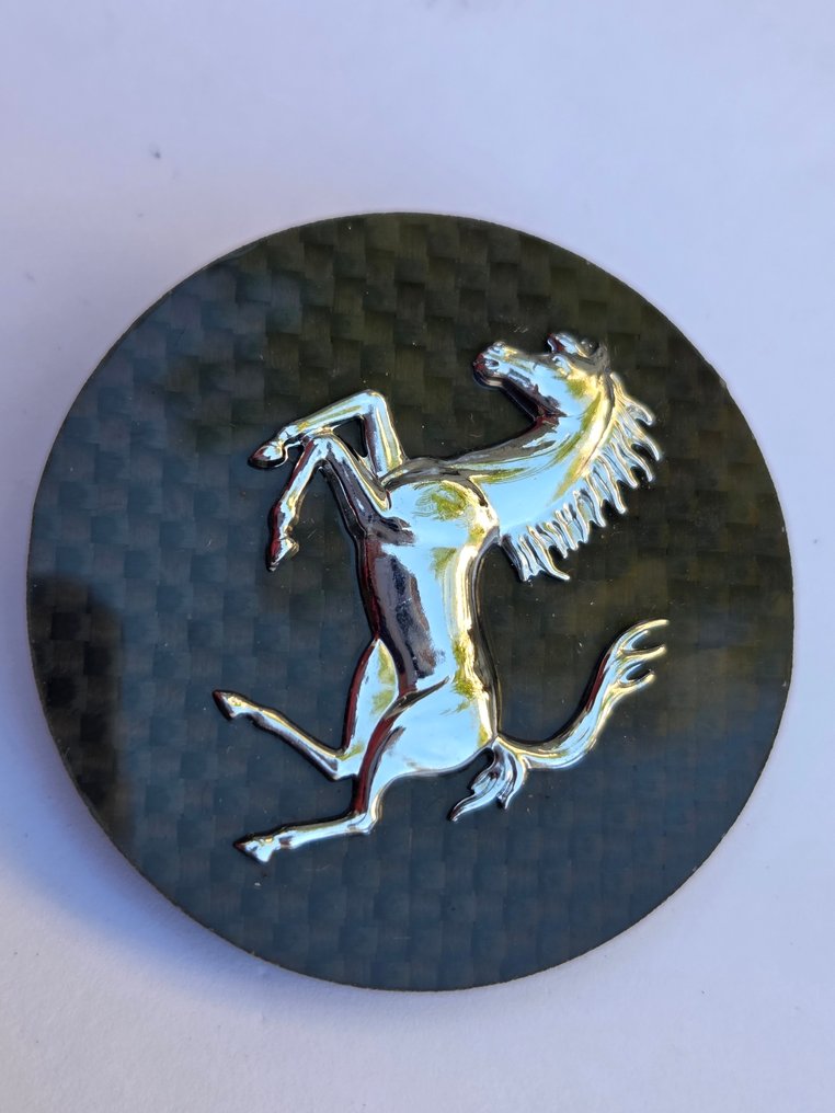 Ανταλλακτικό αυτοκινήτου - Ferrari - HUBCAP wheel Coppetta ruota carbonio FERRARI LAFERRARI 306689 - After 2000 #1.0