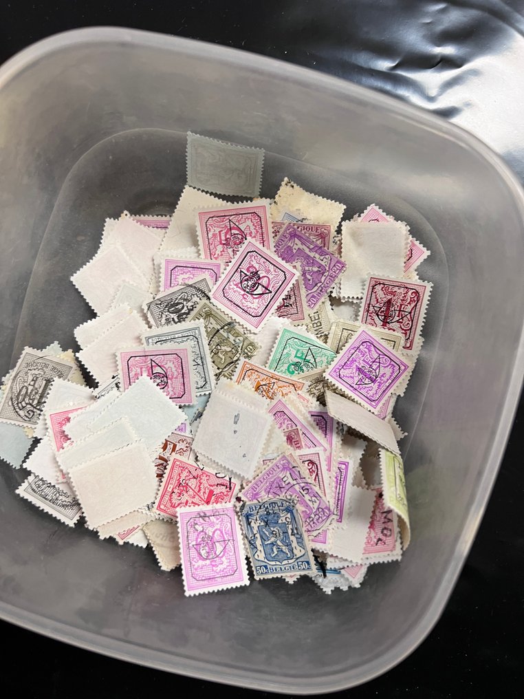 World - Investigation Box World #3.2