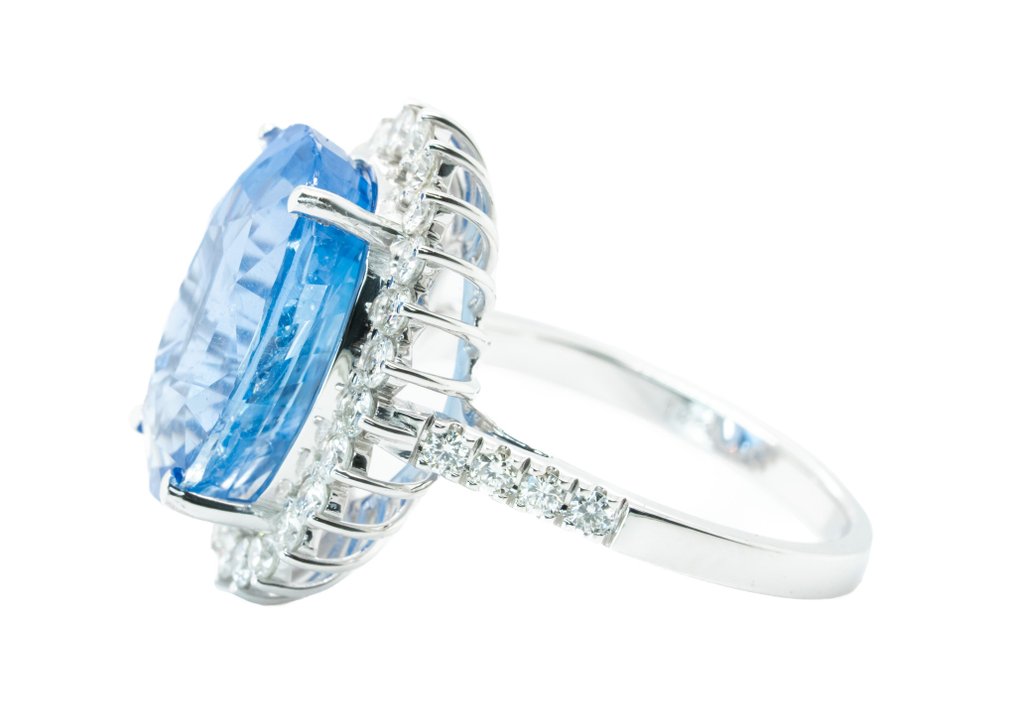 Sormus - 14 kt. Valkokulta, Sininen (Ceylon) -  11.98ct. tw. Safiiri - Timantti - 0,82 ct - VS #2.1