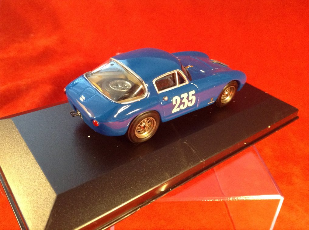 Automany - made in France 1:43 - Model race car - Ferrari 500 Mondial Coupé Berlinetta chassis #0452MD Tour Auto 1954 #235 Léon Couliboeuf/Bernard - Professionally built, many years ago, good quality, hard to find today. #3.2