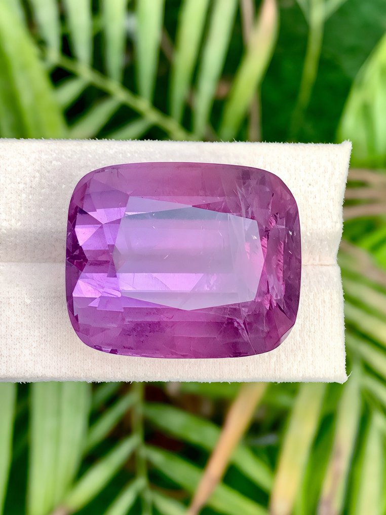 No reserve price Fluorite - 148.36 ct - International Colored Gemstone Association (ICA GemLab) #1.0