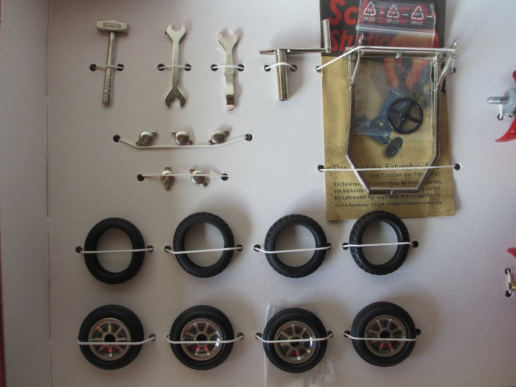 Schuco - Ón játék - Bugatti 35B - Németország #4.3