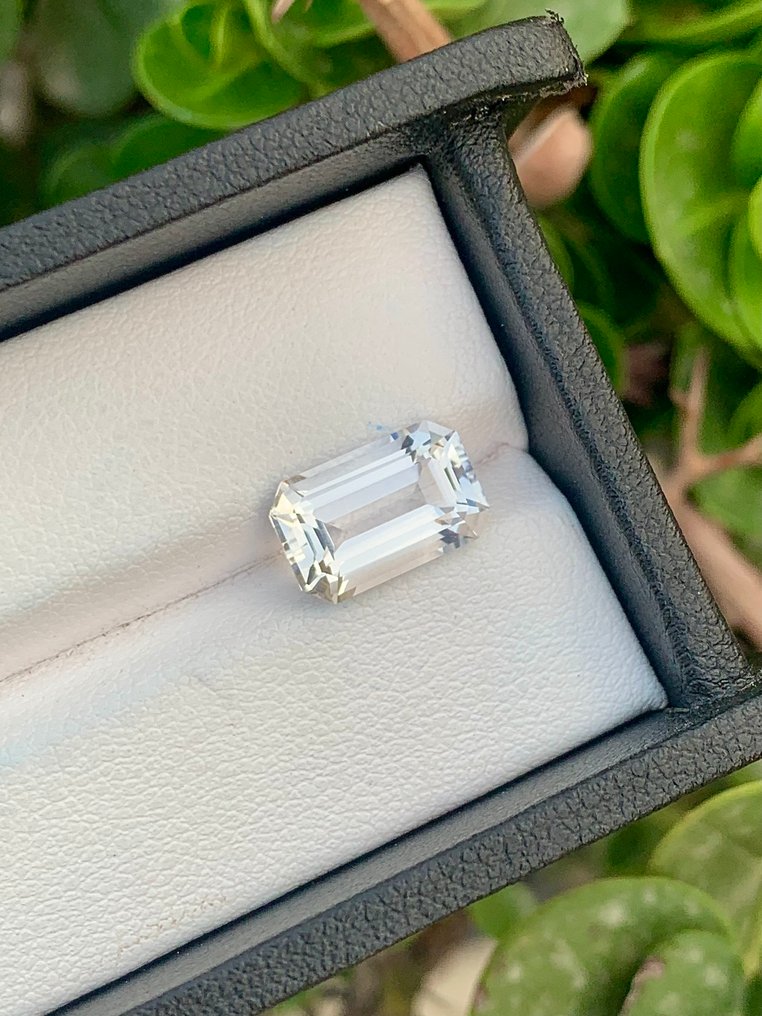 沒有保留價 混合寶石 - 3.48 ct - 國際有色寶石協會 (ICA GemLab) - 稀有的Pollucite #2.1