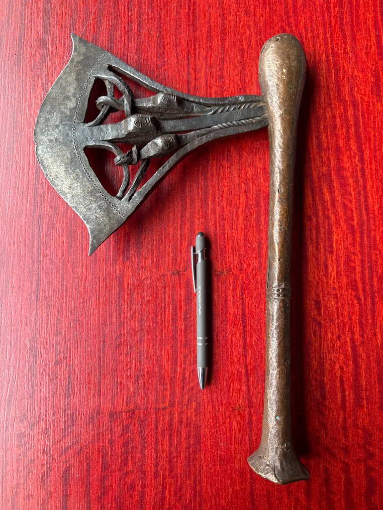 Ascia - Songye - Congo #1.0