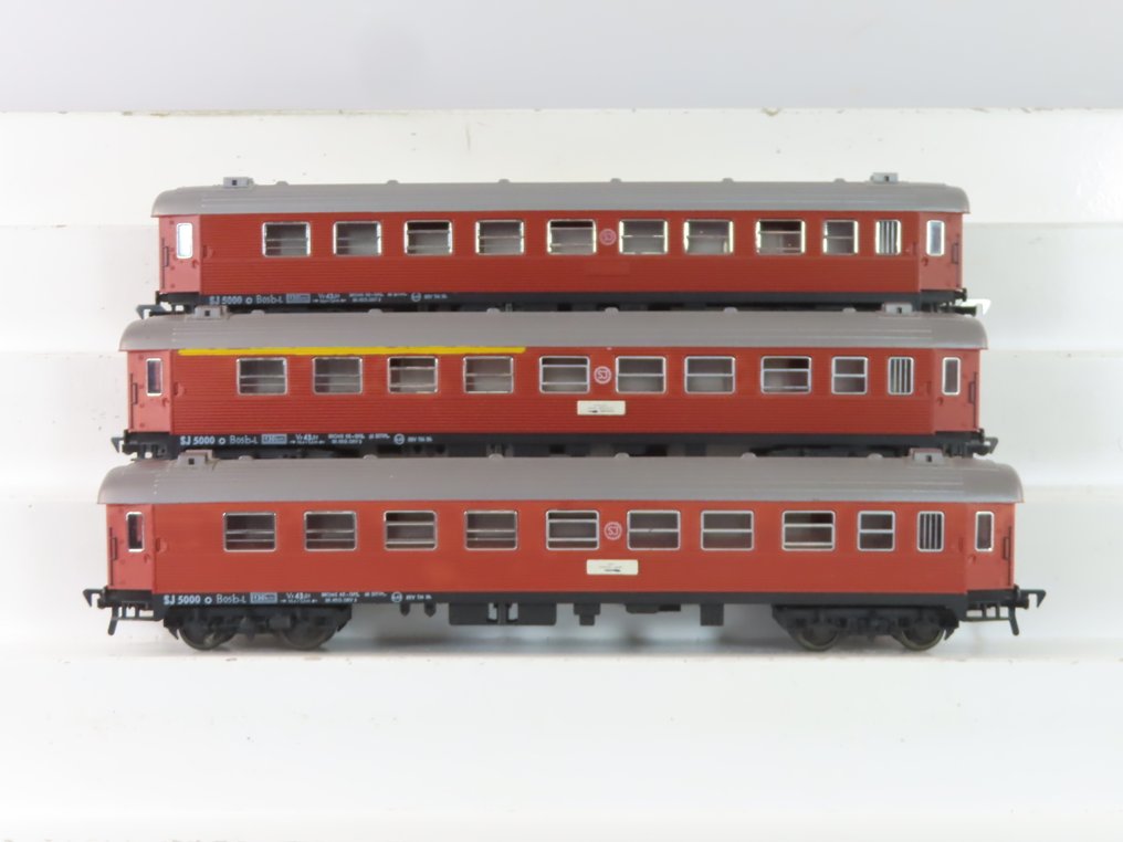 Fleischmann H0 - o.a. 5155 - Pienoisjunaradan matkustajavaunu (3) - 3x 4-istuimellista pikajunavaunua 1. / 2. ja 2. luokassa. - SJ #1.0