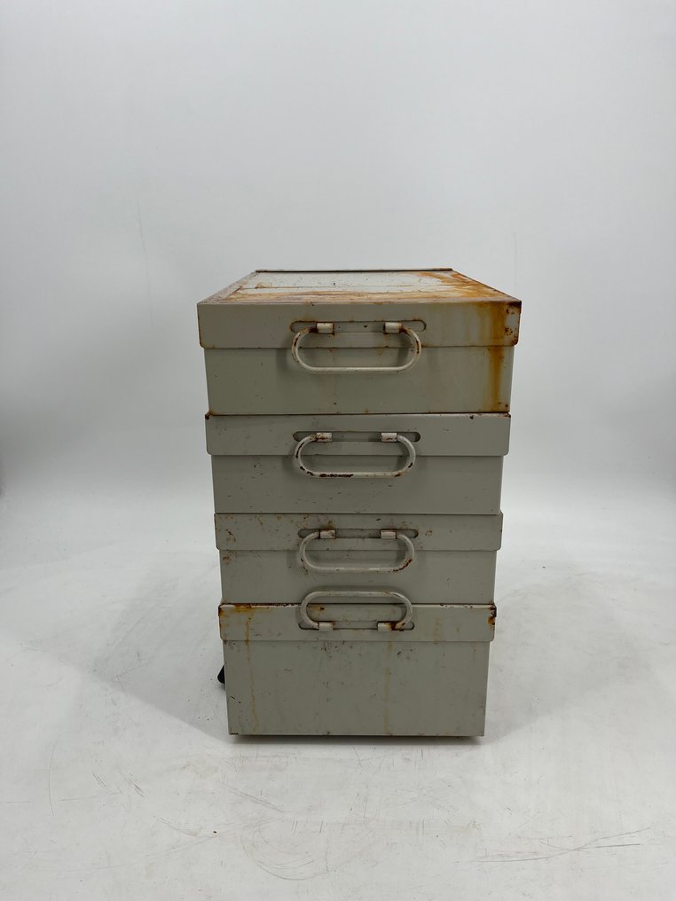 Lips - 板凳 (4) - Lips 银行保险箱 - 钢 #1.0