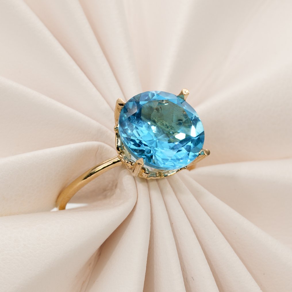 Nincs minimálár - G&J - Koktél gyűrű - Azure Crown - 14 kt. Sárga arany - 6.25ct. tw. Topáz - Svájci kék topáz #3.2