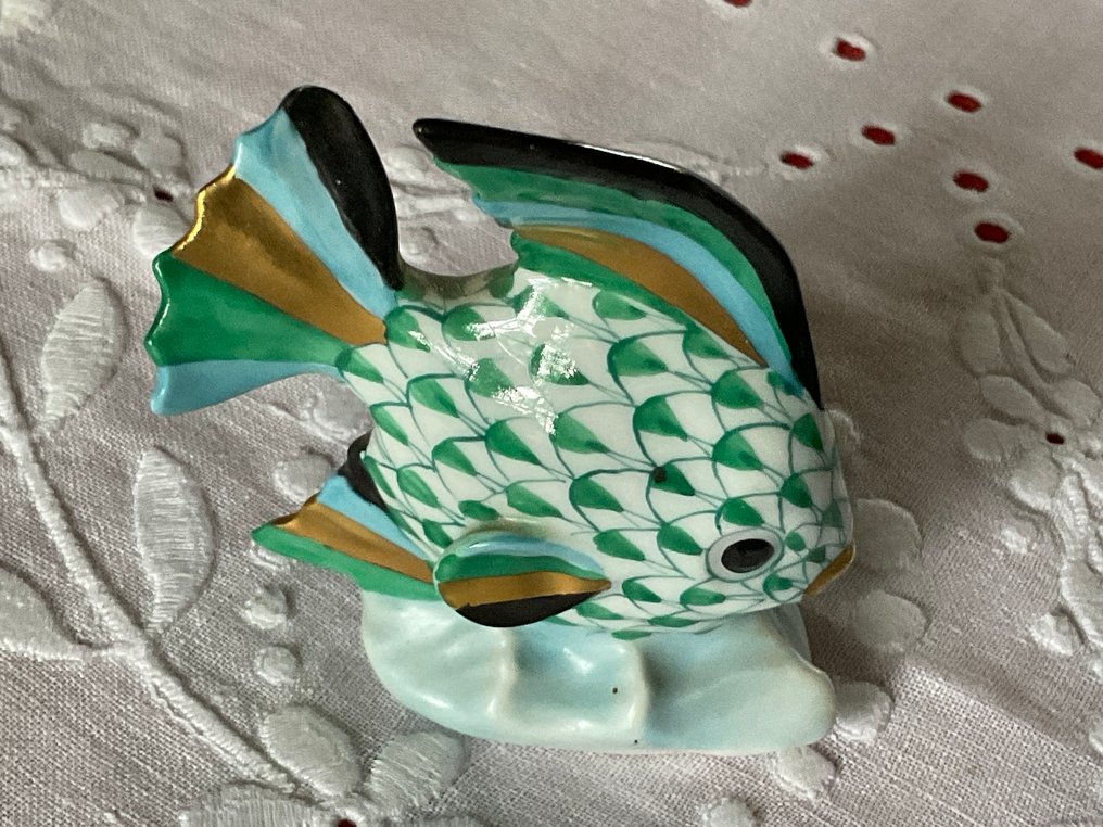 Herend - Figuriini - Fishnet fish - Posliini #4.3