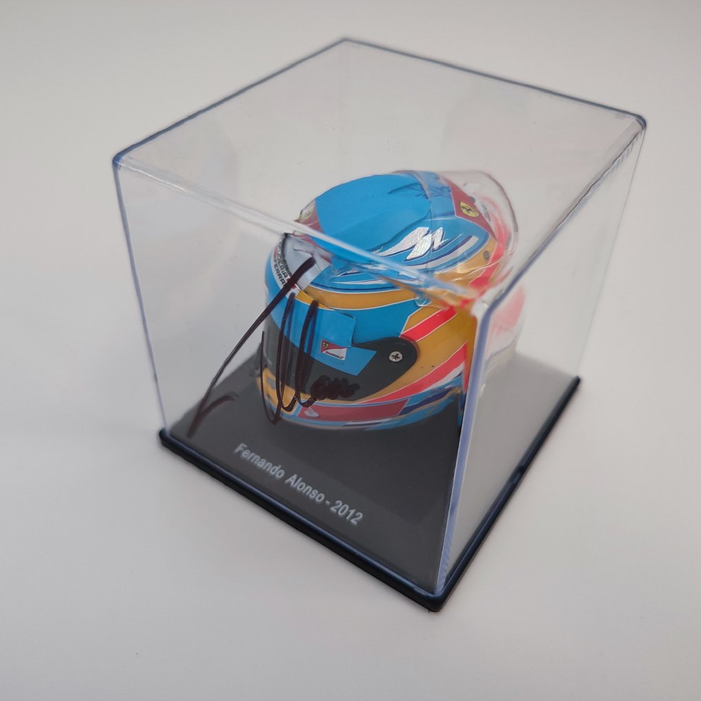 Ferrari - Fernando Alonso - 2012 - Méretarány 1/5 sisak #3.2