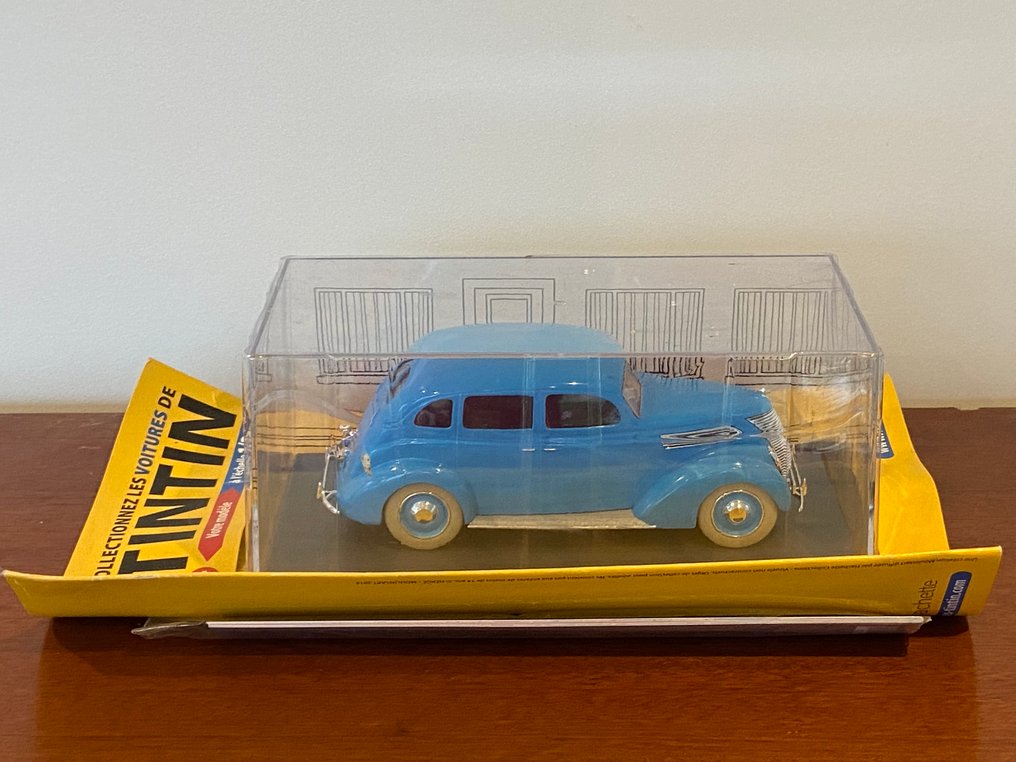 1:24 - Model kit - L’Affaire Tournesol - Le Taxi de Marc Charlet / Hergé Moulinsart #2.1