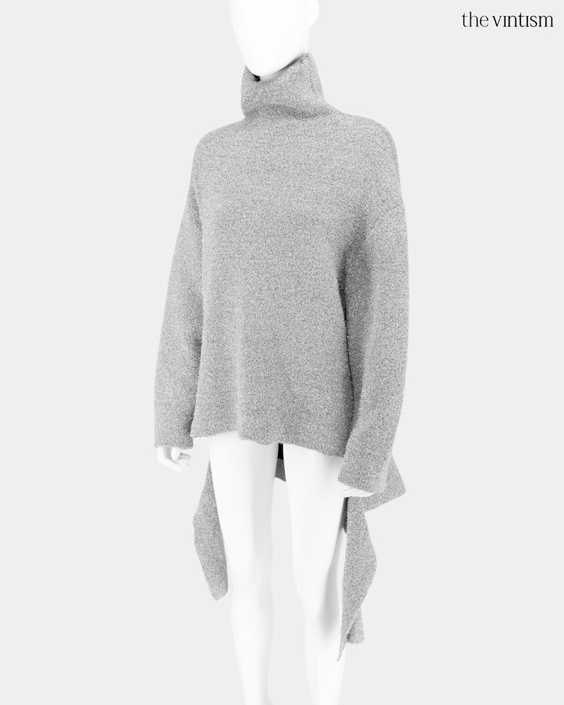 Balenciaga by Demna - F/W 2016 Runway - Jumper #1.0