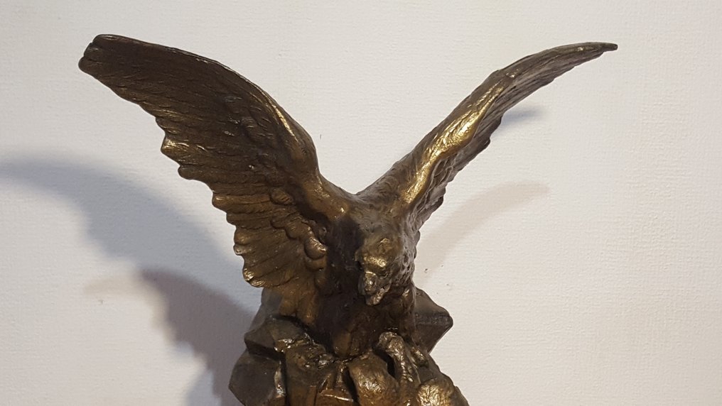 Sculpture, Eagle With Prey - 28 cm - Spelter #1.0