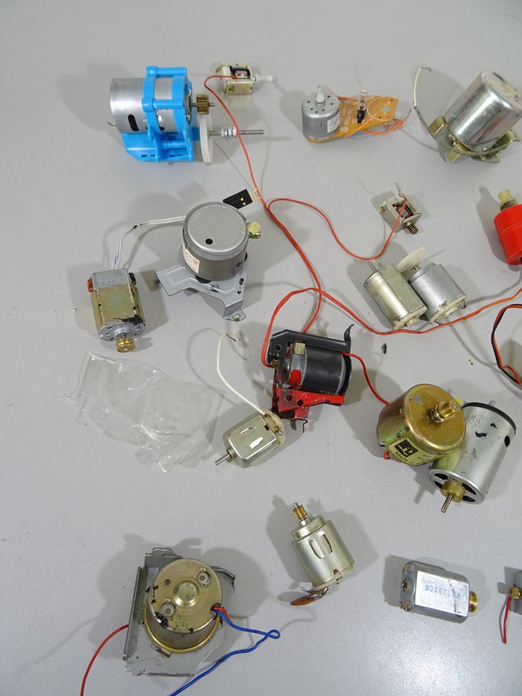 Faller, Diverse H0 - Σετ τρένων (20) - 20 κινητήρες και αντλίες για νερό. #4.3