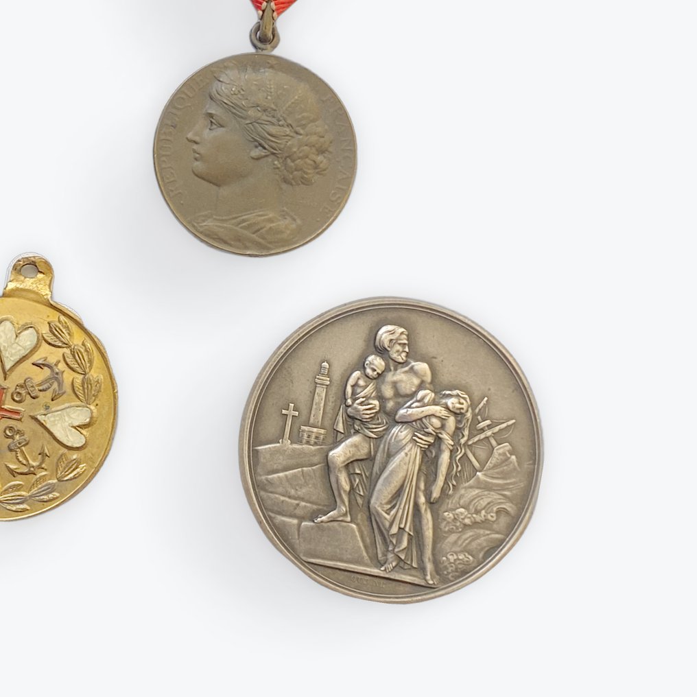 Γαλλία - Στρατιωτικό μετάλλιο - Σετ τριών μεταλλίων διάσωσης. #1.0