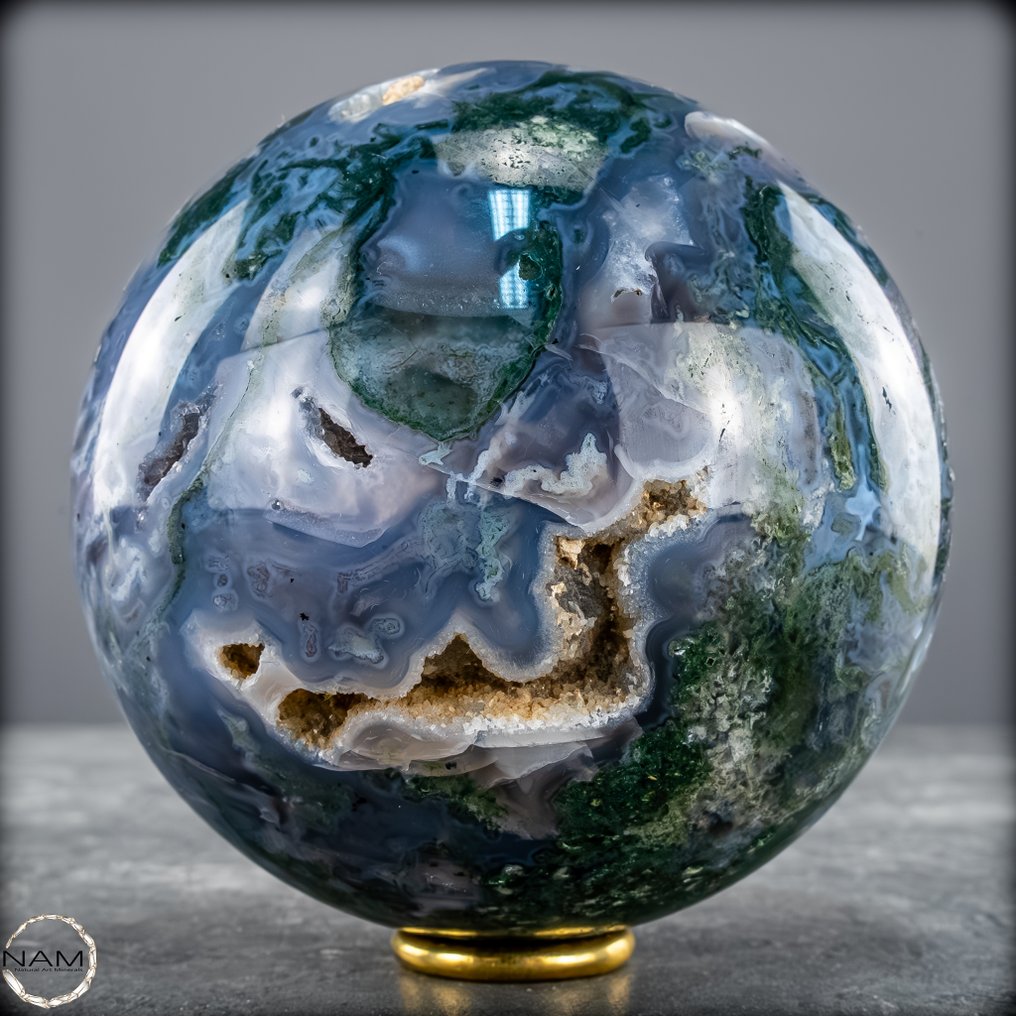顶级品质天然非常艺术的苔藓玛瑙带晶簇 球体- 1251.64 g #1.0
