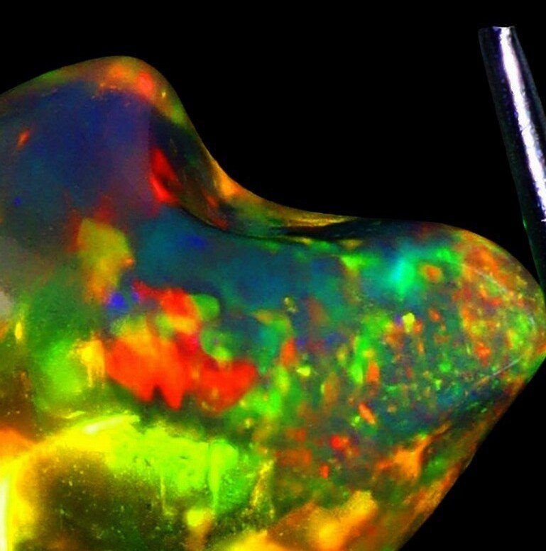 6.49 克拉 1.40 厘米 大型最细的 Welo 蛋白石 Naturopal！来自埃塞俄比亚，迷人的彩虹。 贵金属块- 1.3 g #3.2