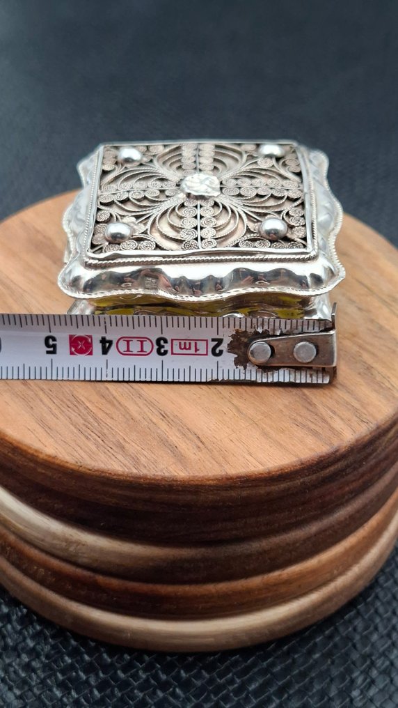 Schoonhoven - Caixa de comprimidos - Caixa de comprimidos - .835 prata - Caixa de comprimidos com filigrana. #4.3