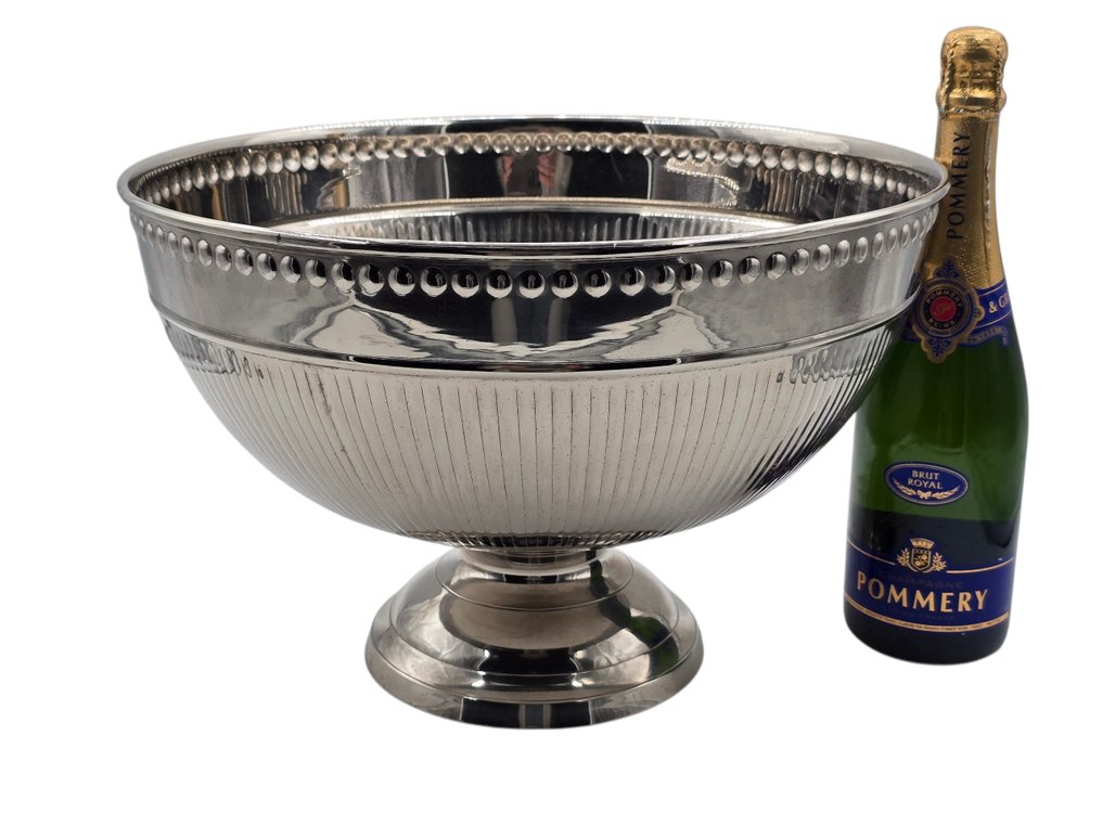 酒柜 -  XXL 模型配备珠链，适合超过五瓶 - 铜镀银或镀铬 - 复古 Groot 模型 #1.0